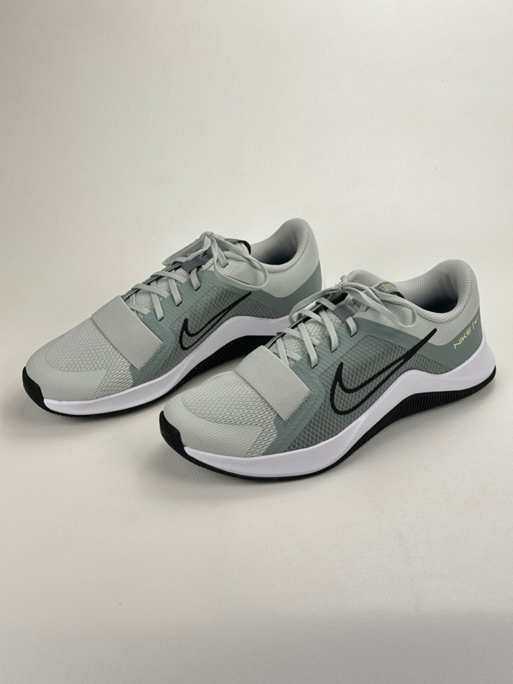 Nike MC Trainer 2 Sage Green Grey Cross Training Shoes Women’s 11 NWOB